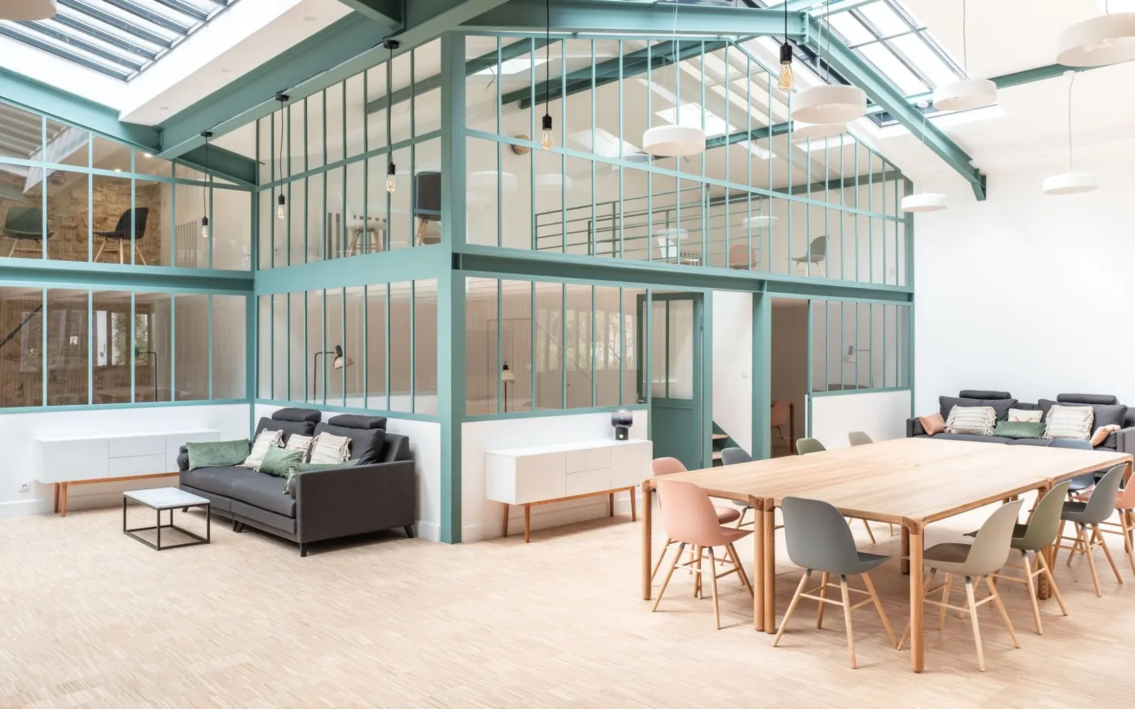 Réhabilitation industrielle — espace de vie loft